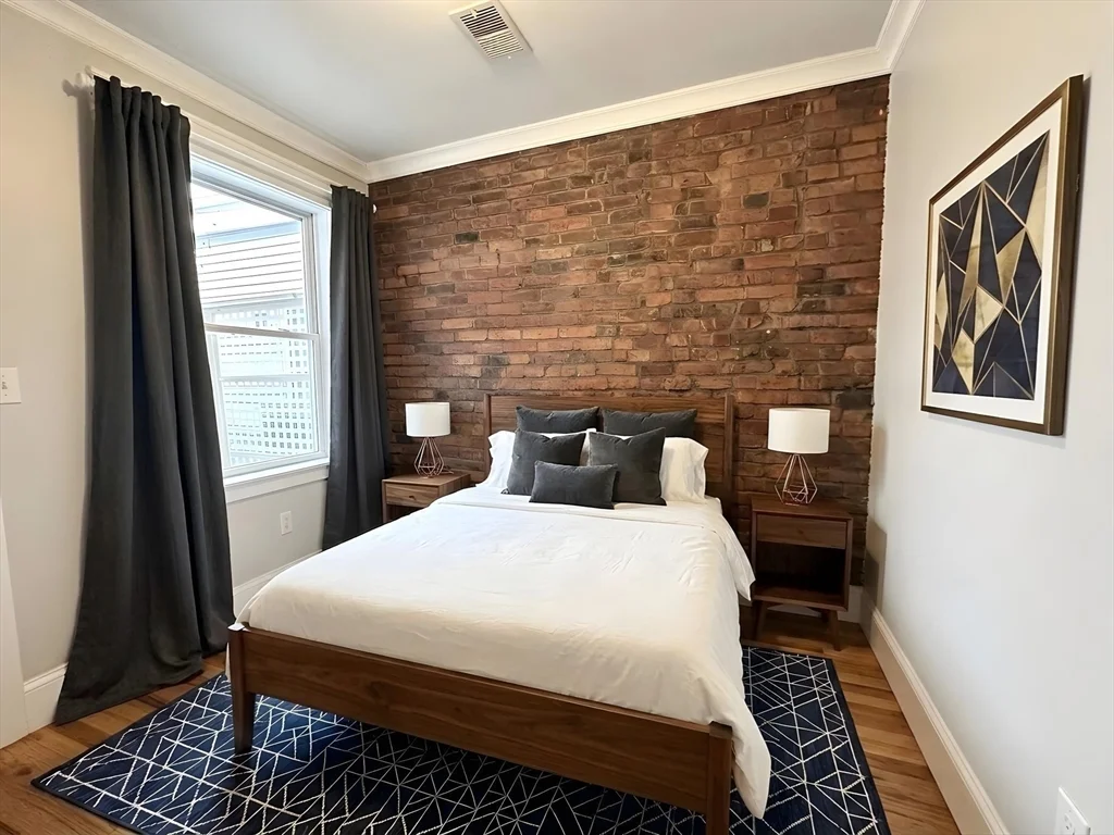 410 E 3rd, South Boston