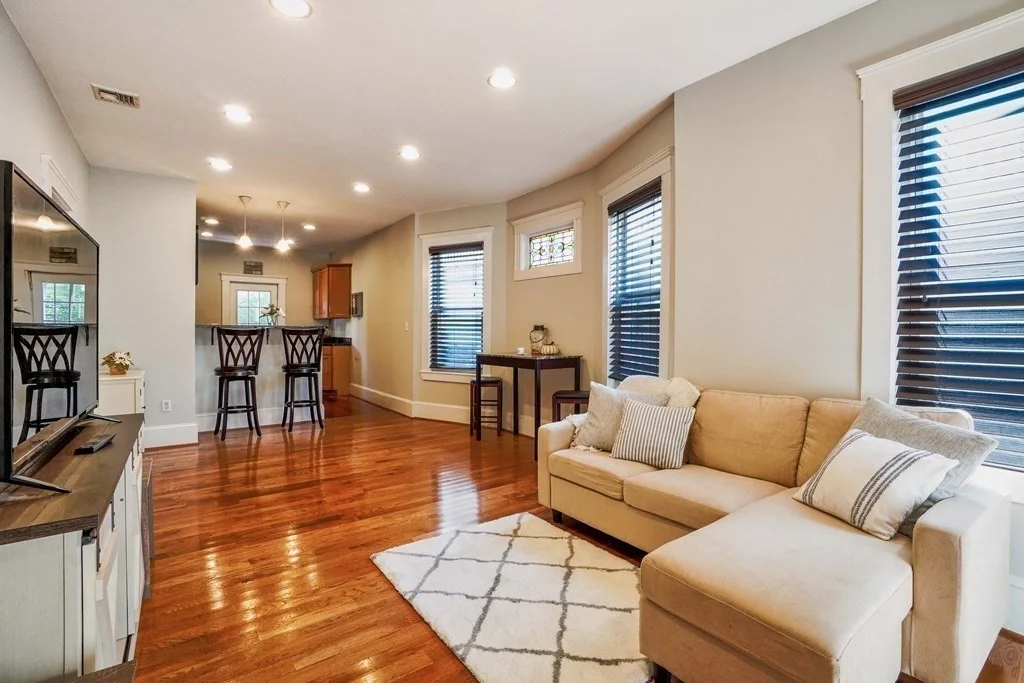 7 Treadway Rd, Dorchester