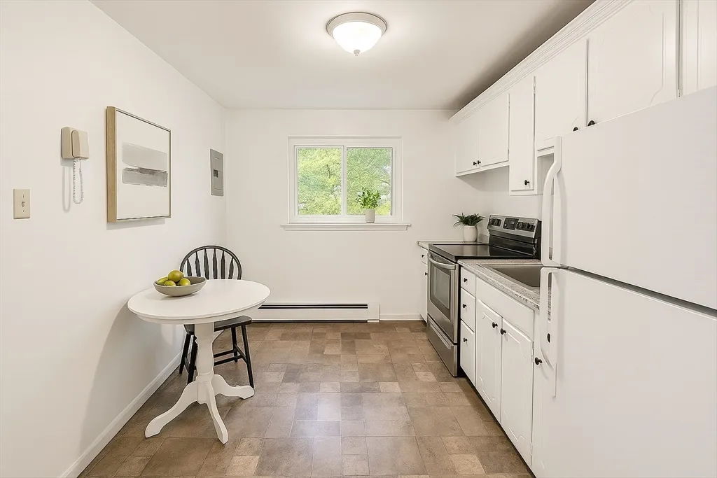 12 Bryon Rd ,, Chestnut Hill