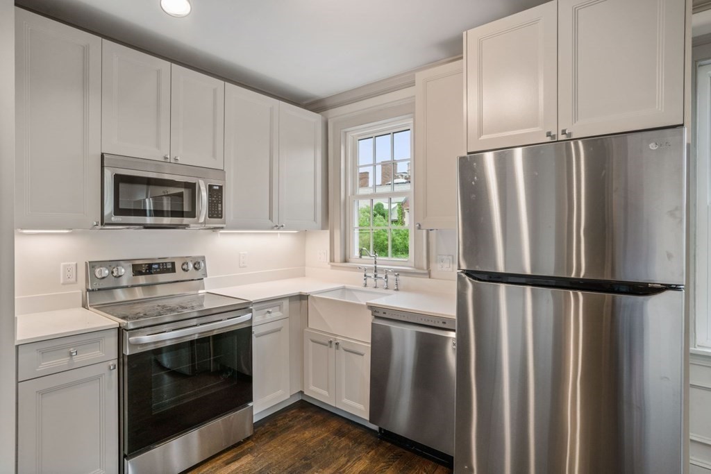 9 Dana St, Mid-Cambridge