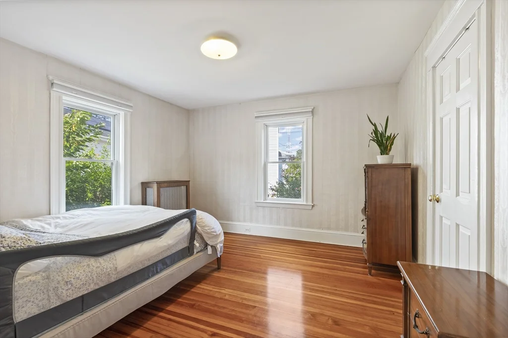 17 Gilbert St, Newton