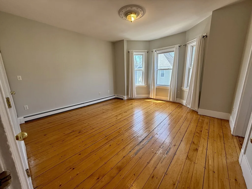 38 Goldsmith St, Jamaica Plain