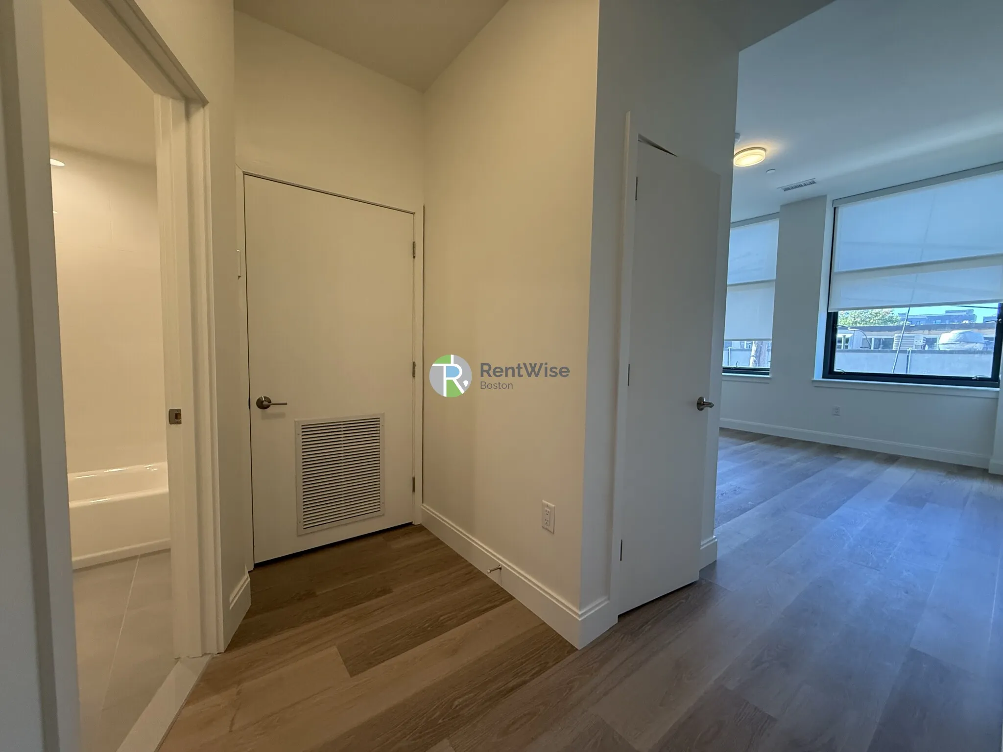 1079 Commonwealth Ave, Allston