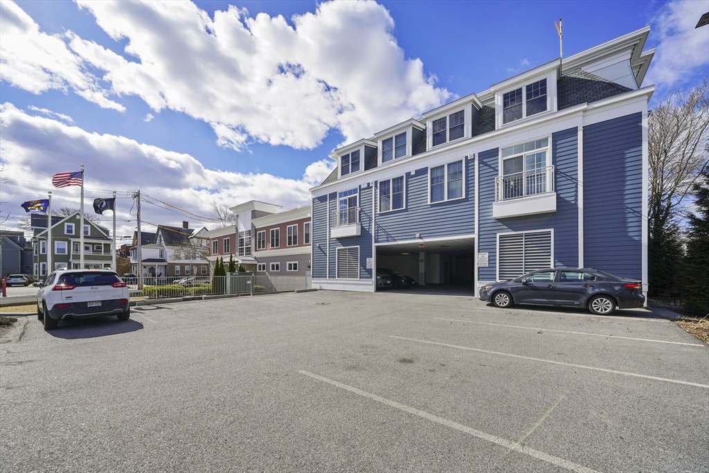 353 Summer St, Davis Square