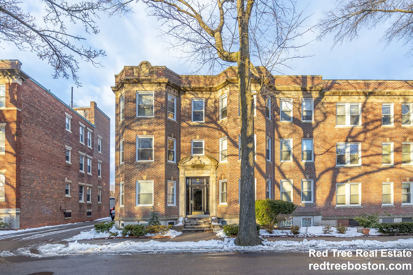 73 Thatcher St, North Brookline