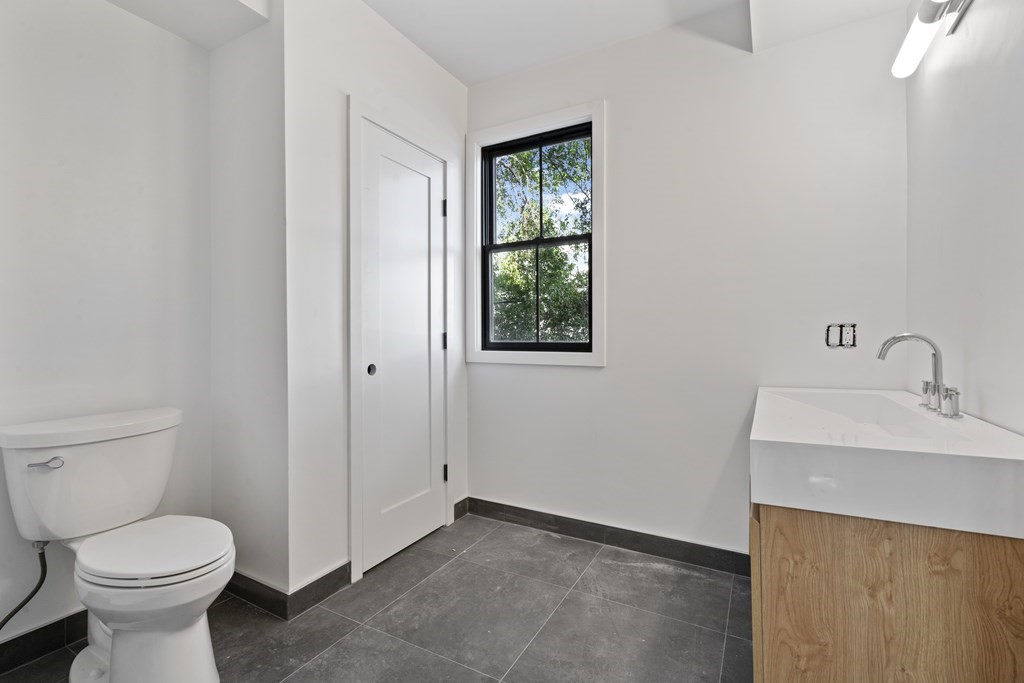 3 Pulaski Ave, South Boston