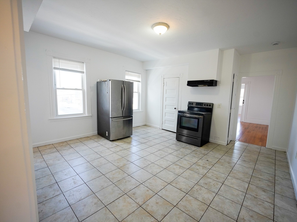 4 Greenwood St, Worcester