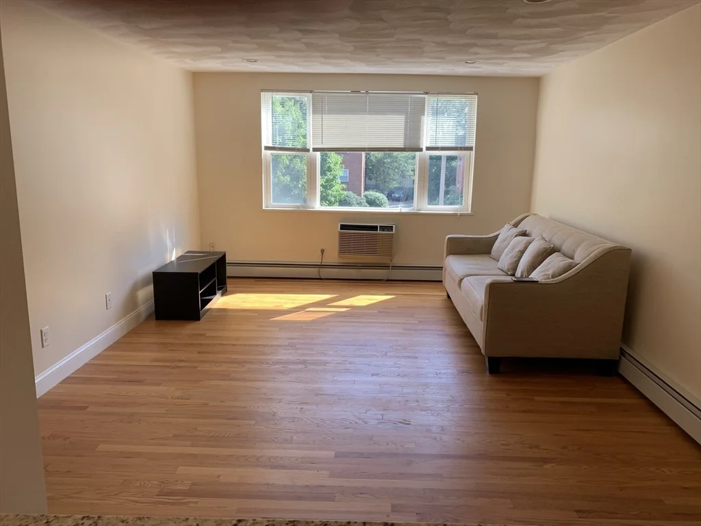 1105 - 4 Lexington St, Waltham