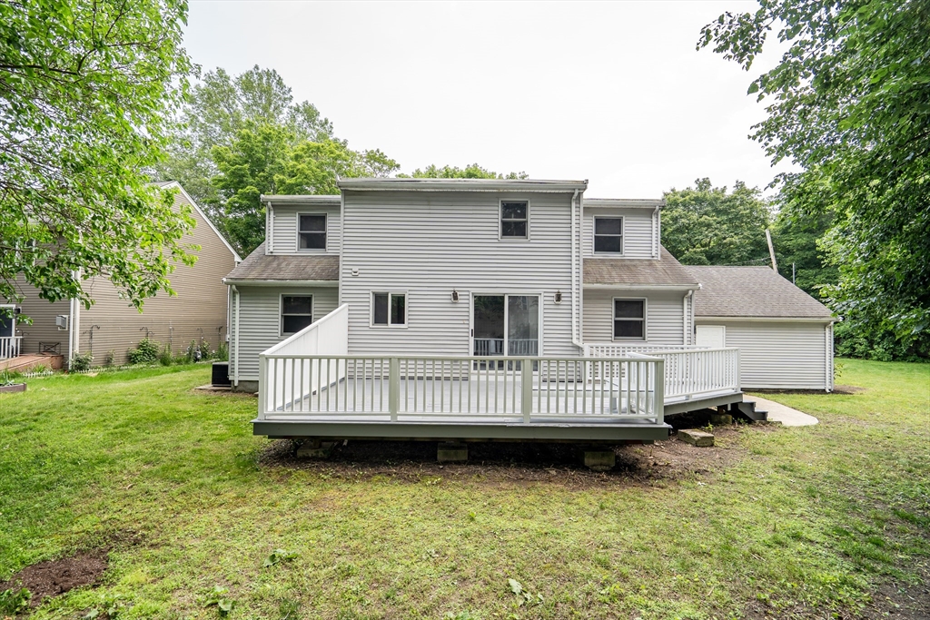 115 Rowe St, Auburndale