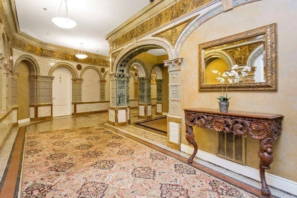 4 Charlesgate East, Back Bay