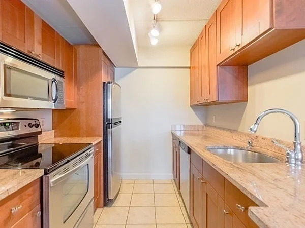 108 Peterborough St, Fenway
