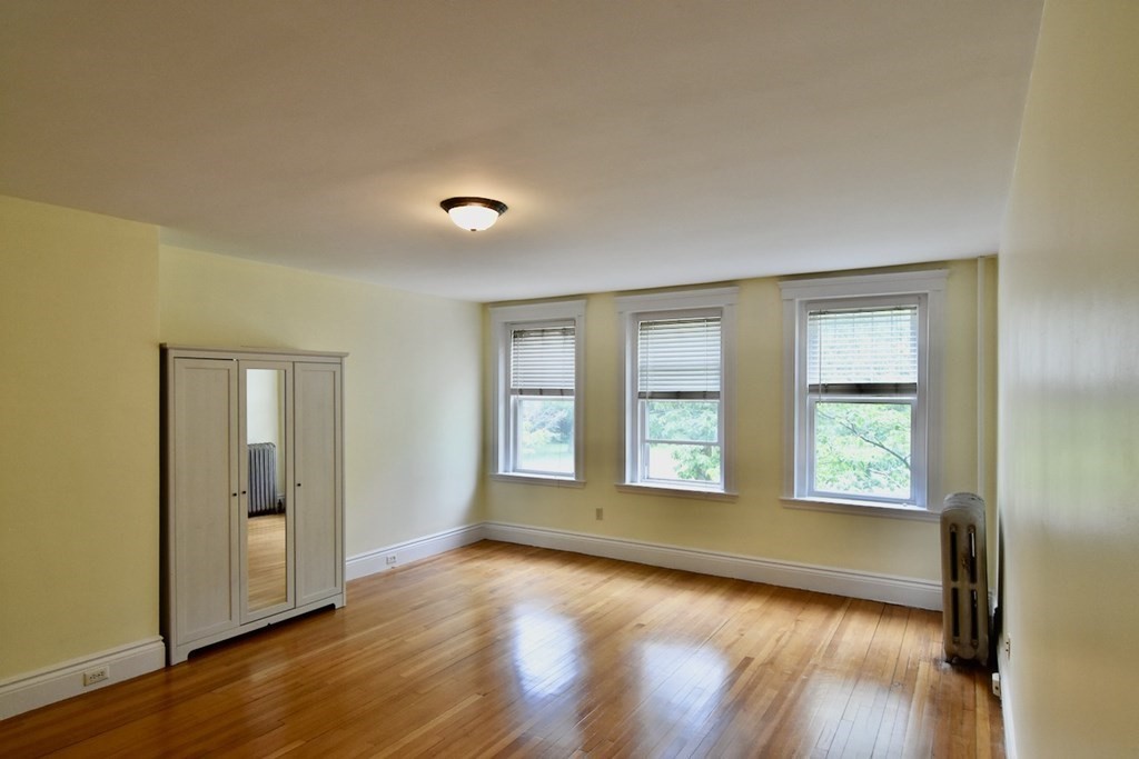 226 Jamaicaway, Jamaica Plain