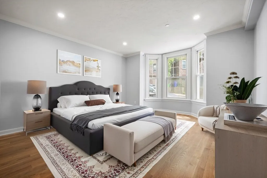 71 Old Harbor St, South Boston