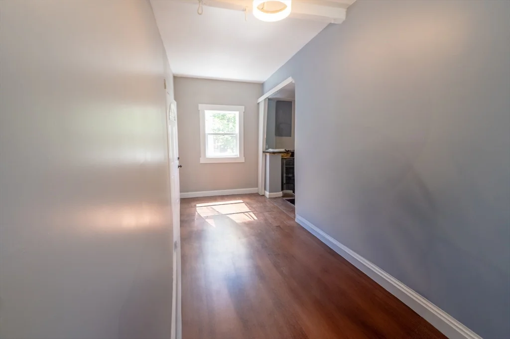 28 Harding Ter, Dedham