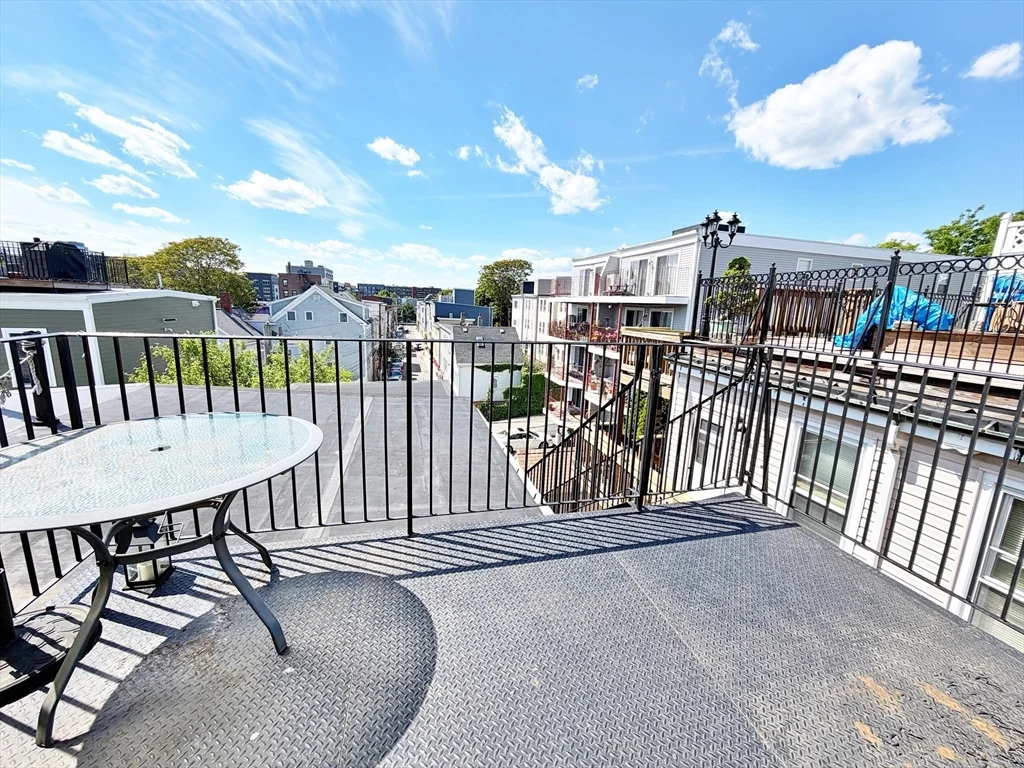 14 Cottage St, East Boston