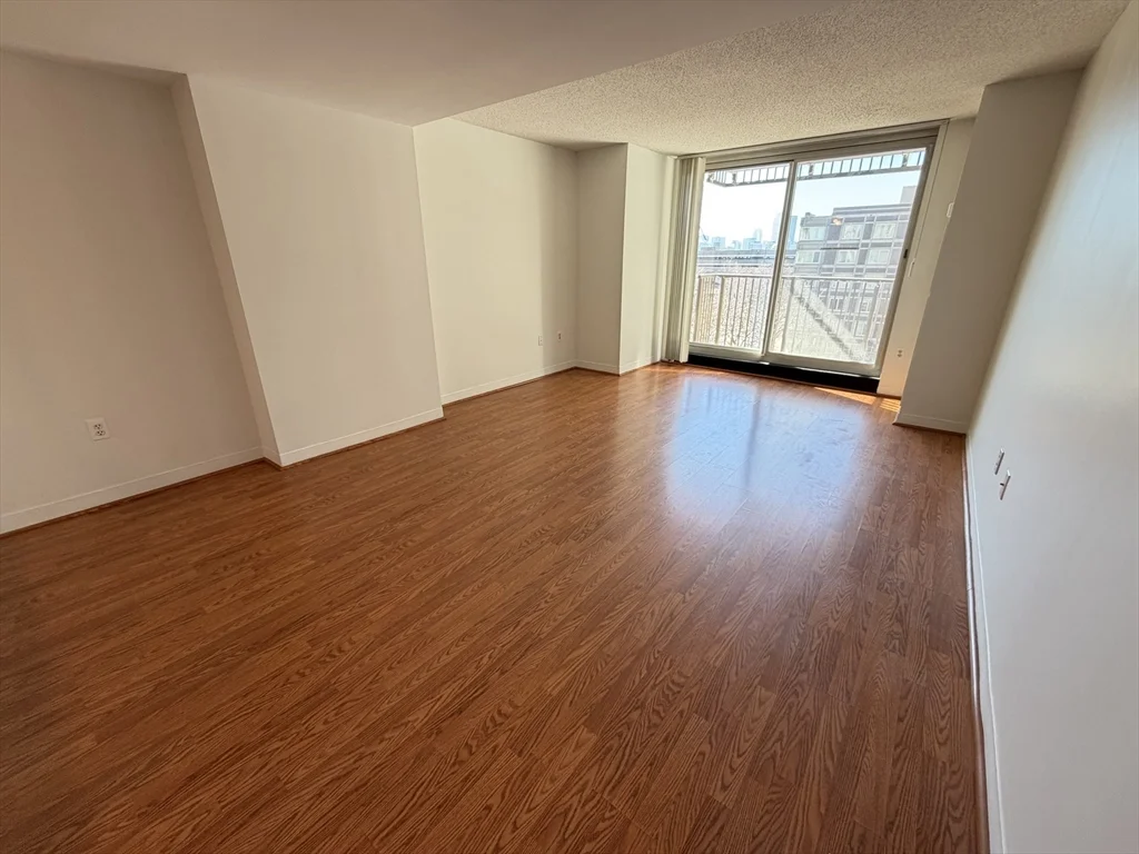 10 Museum Way, East Cambridge