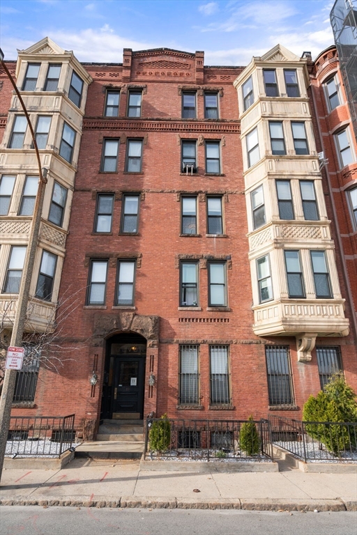 19 Cortes St, Back Bay