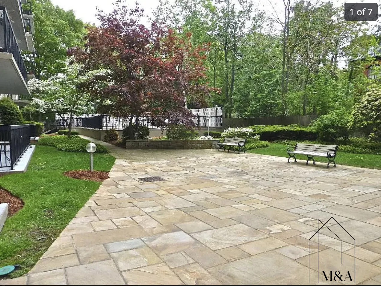 101 Monmouth St, Longwood