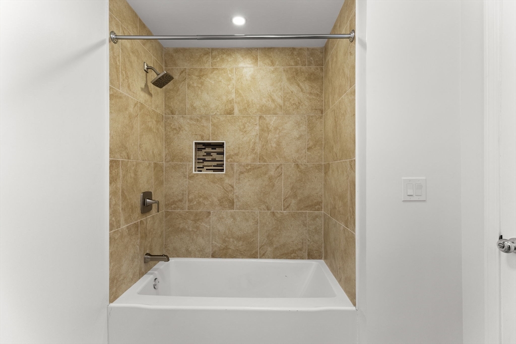 41 Hampton St, Providence