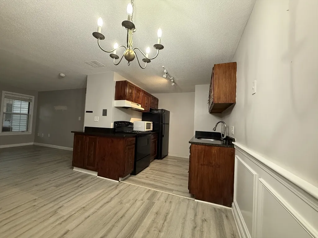 34 Walden Dr, Natick