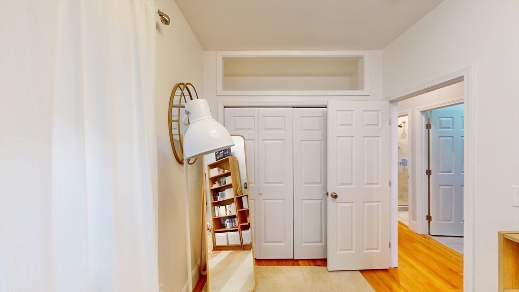 61 Havre St, East Boston