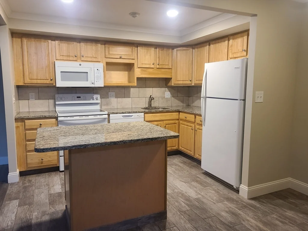 576 Washington St, Weymouth