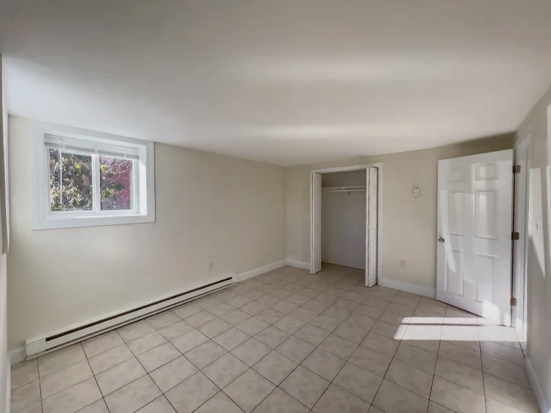 592 American Legion Highway, Roslindale