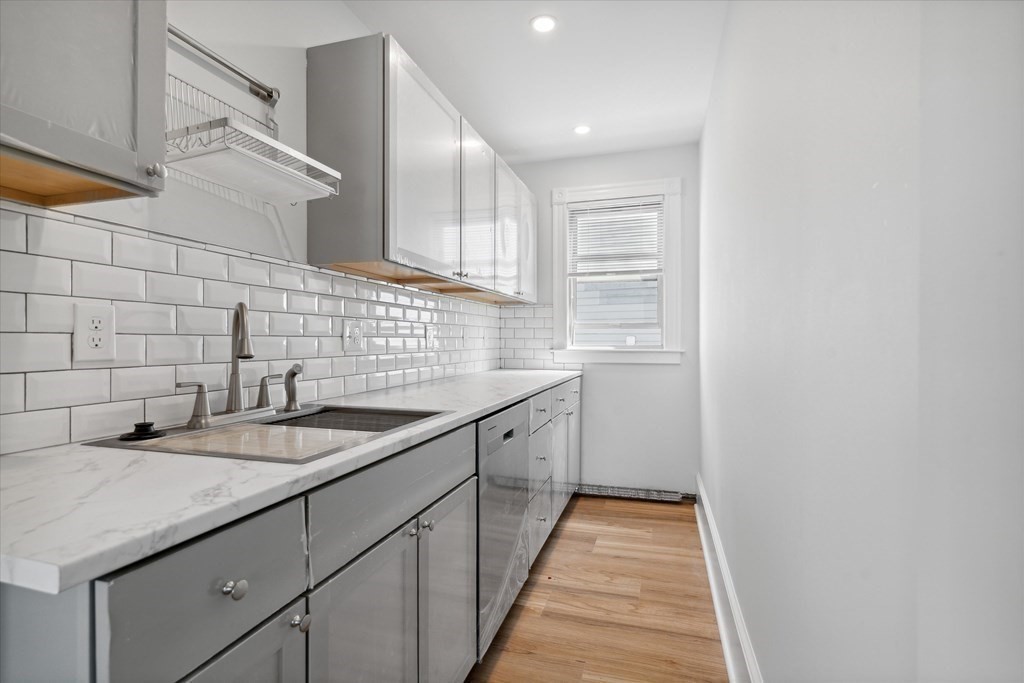 3 Orchard St, Revere