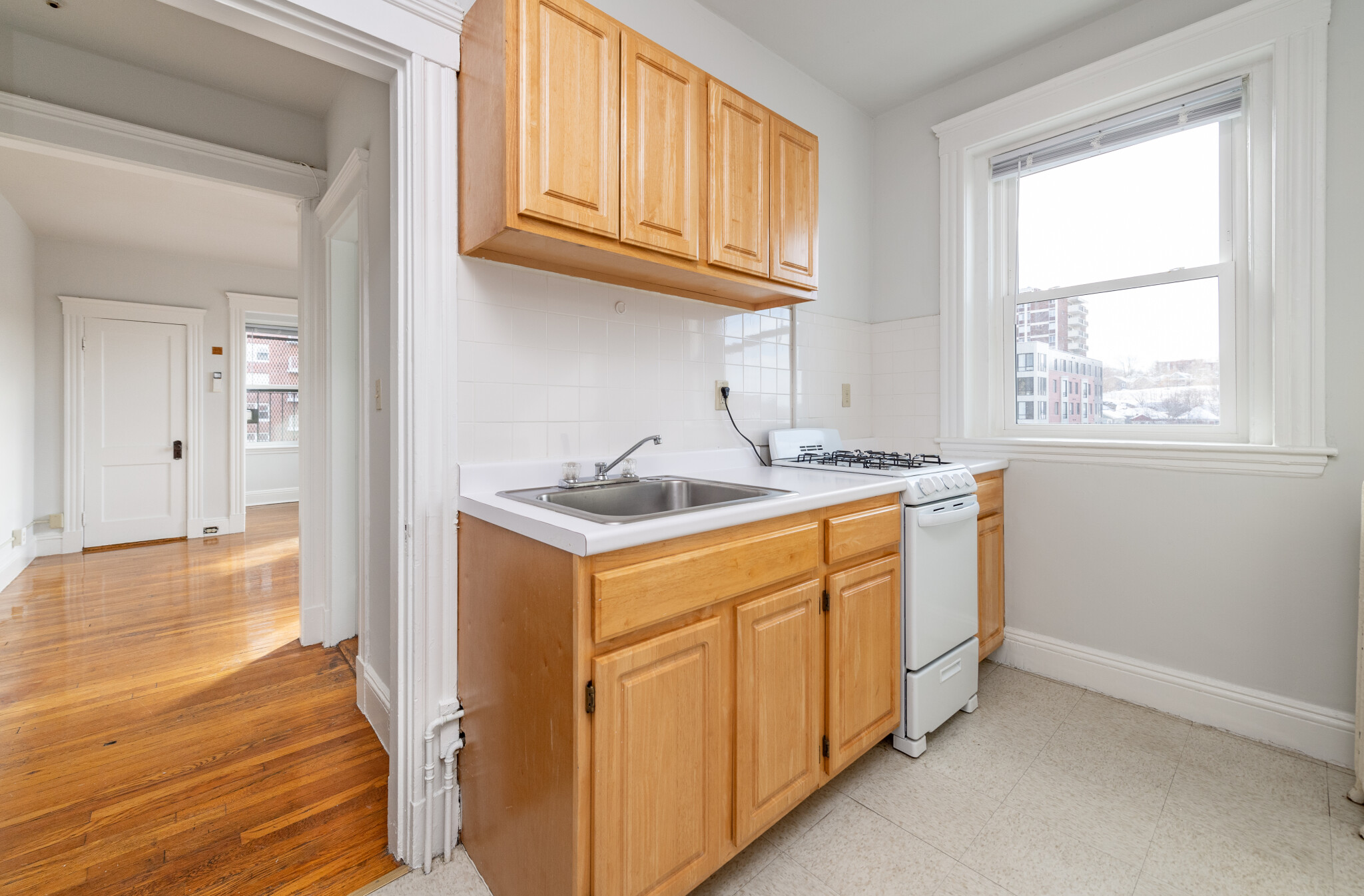 49 Worthington St, Mission Hill