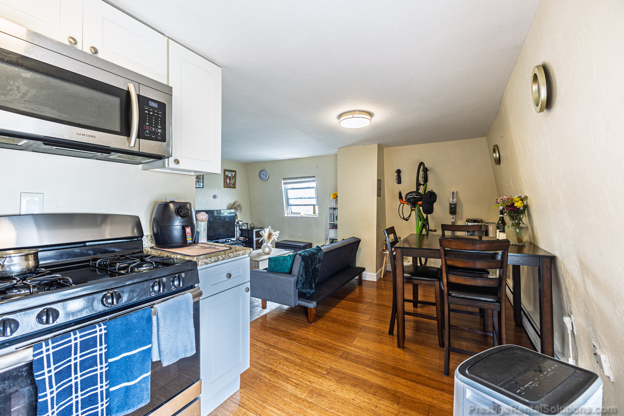 233 London St, East Boston