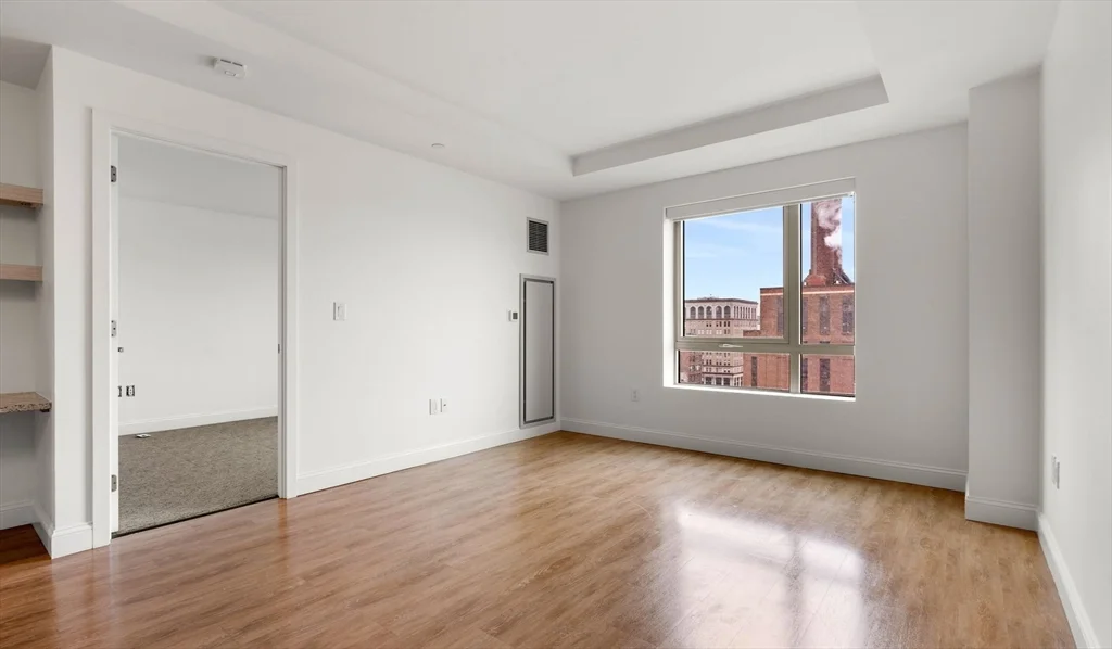 99 Kneeland St, Chinatown