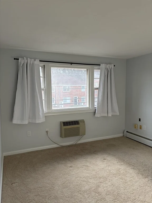 103 Trapelo Rd, Waltham