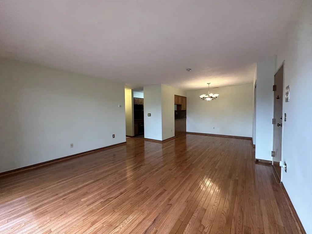 340 Sunderland Rd, Worcester