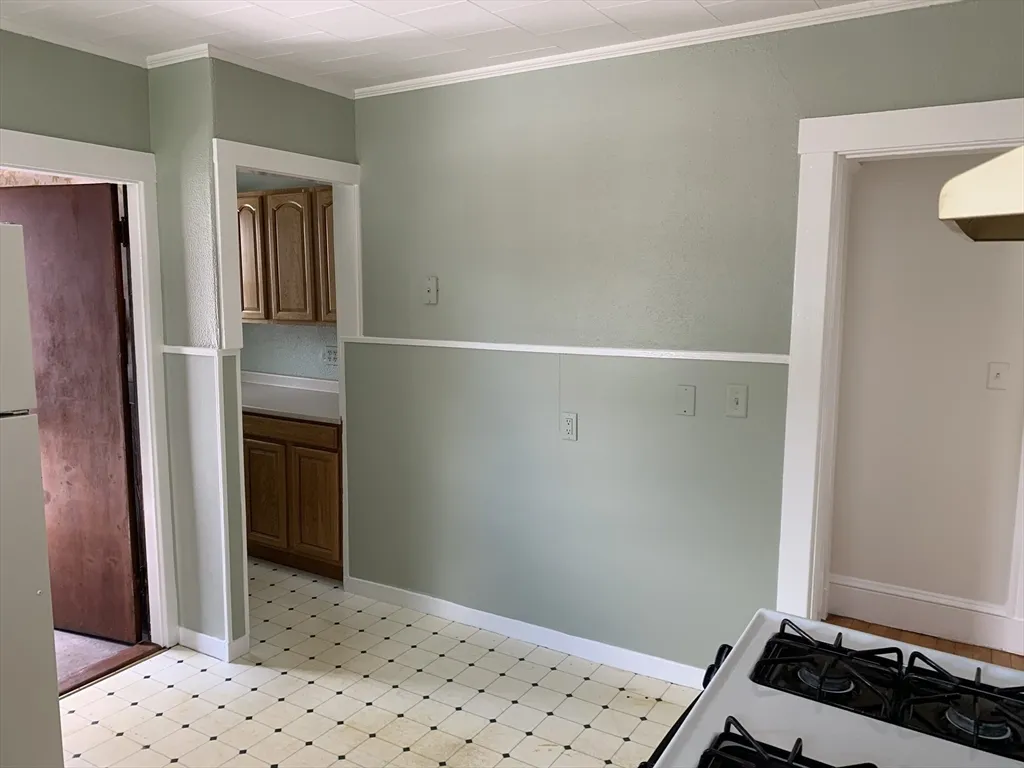 50 Windsor Rd, South Medford