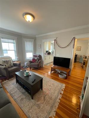 34 Leonard St, Tufts