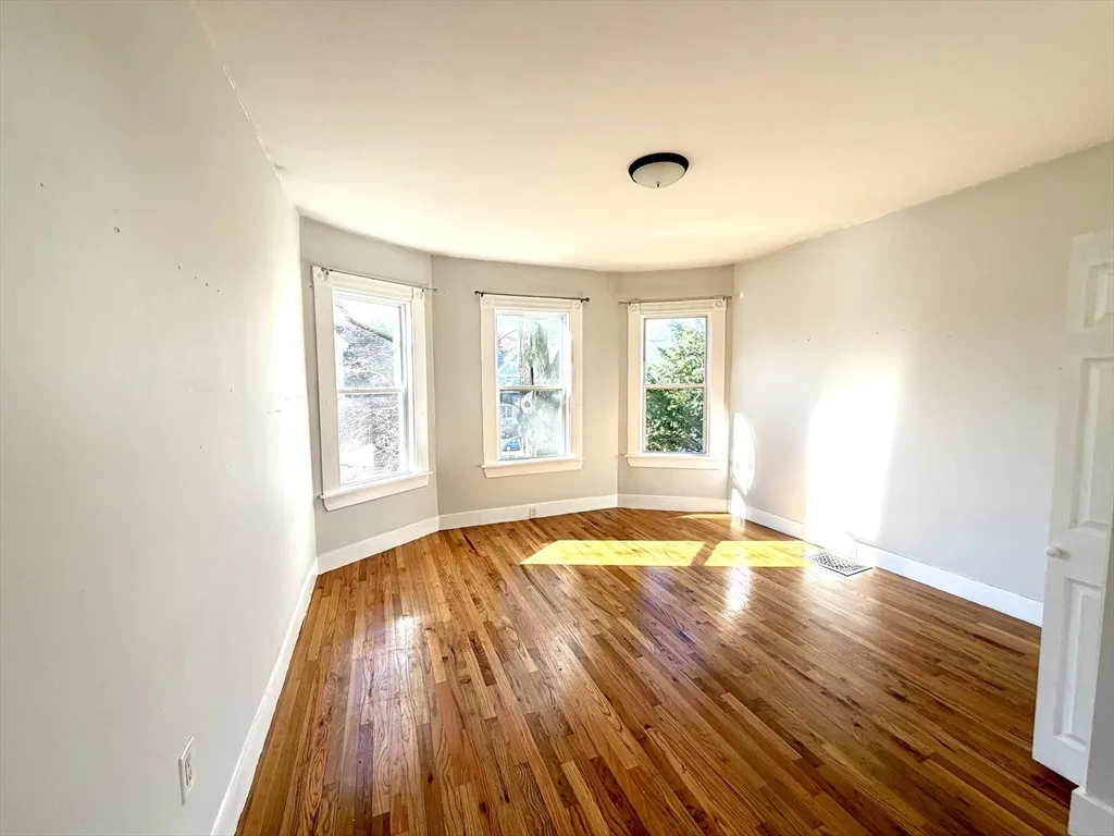 11 Francis, Oak Grove