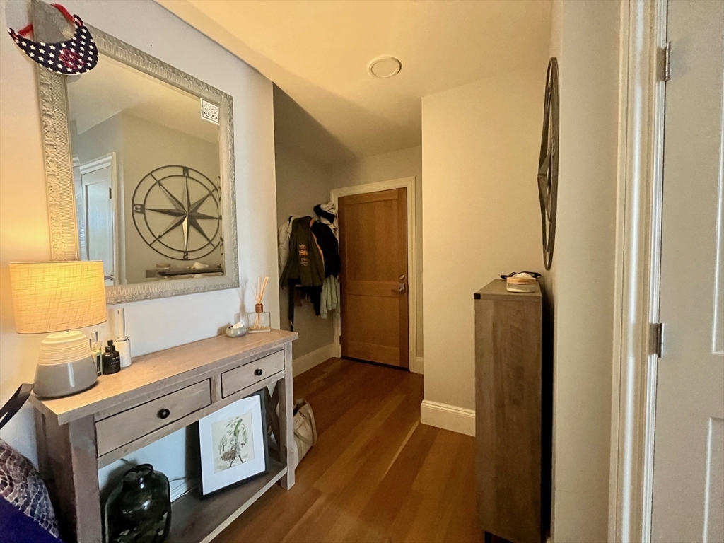 51 South St, Hingham