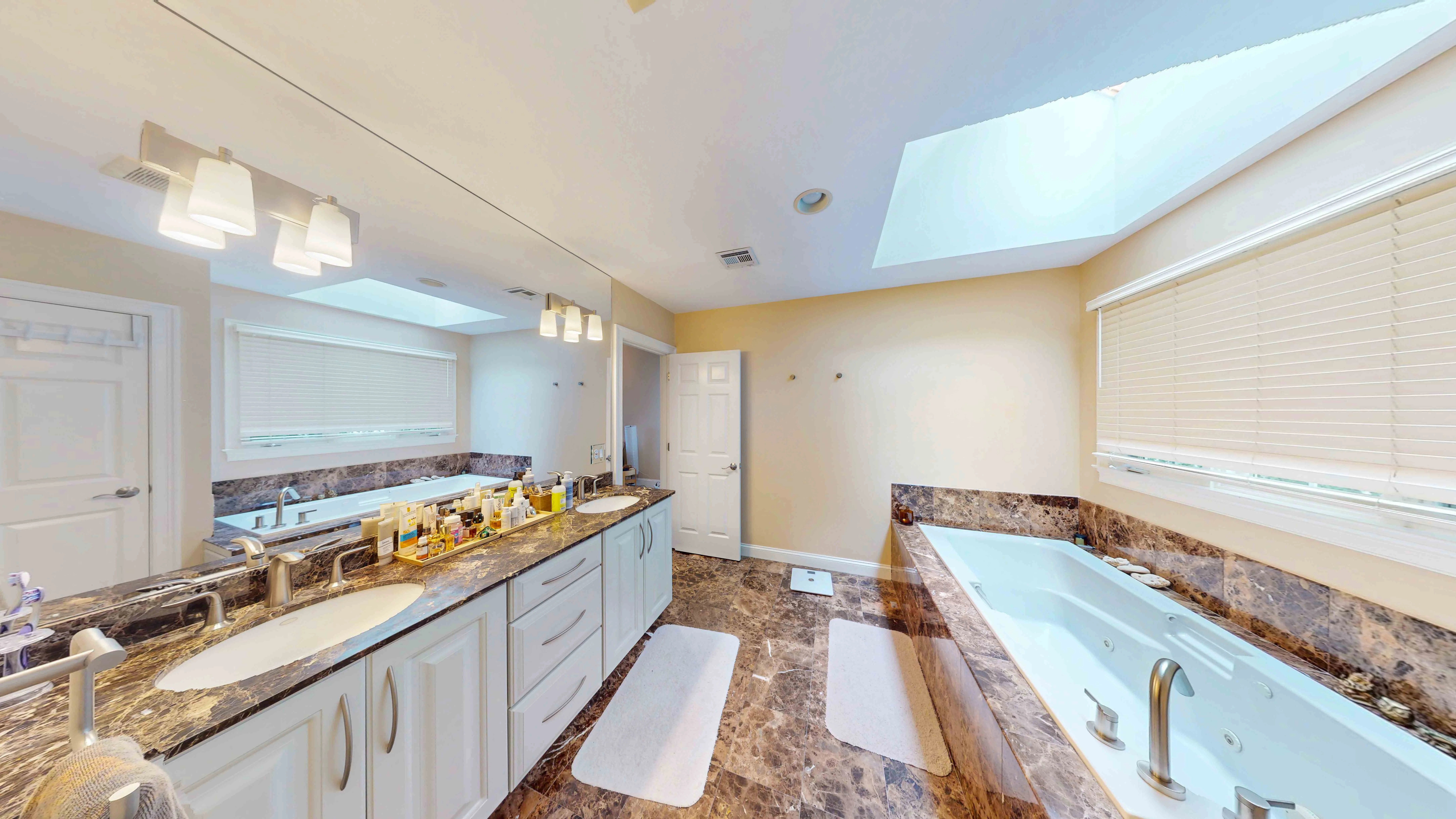 27 Mellon Rd, Wellesley