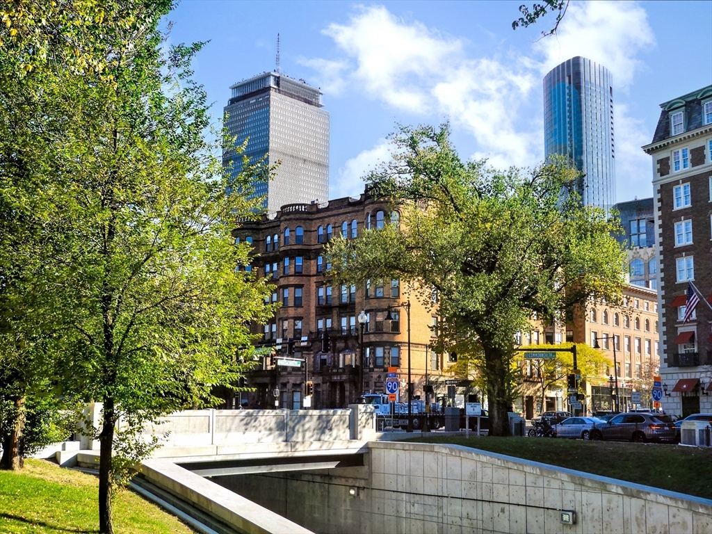 362 Commonwealth Ave, Back Bay