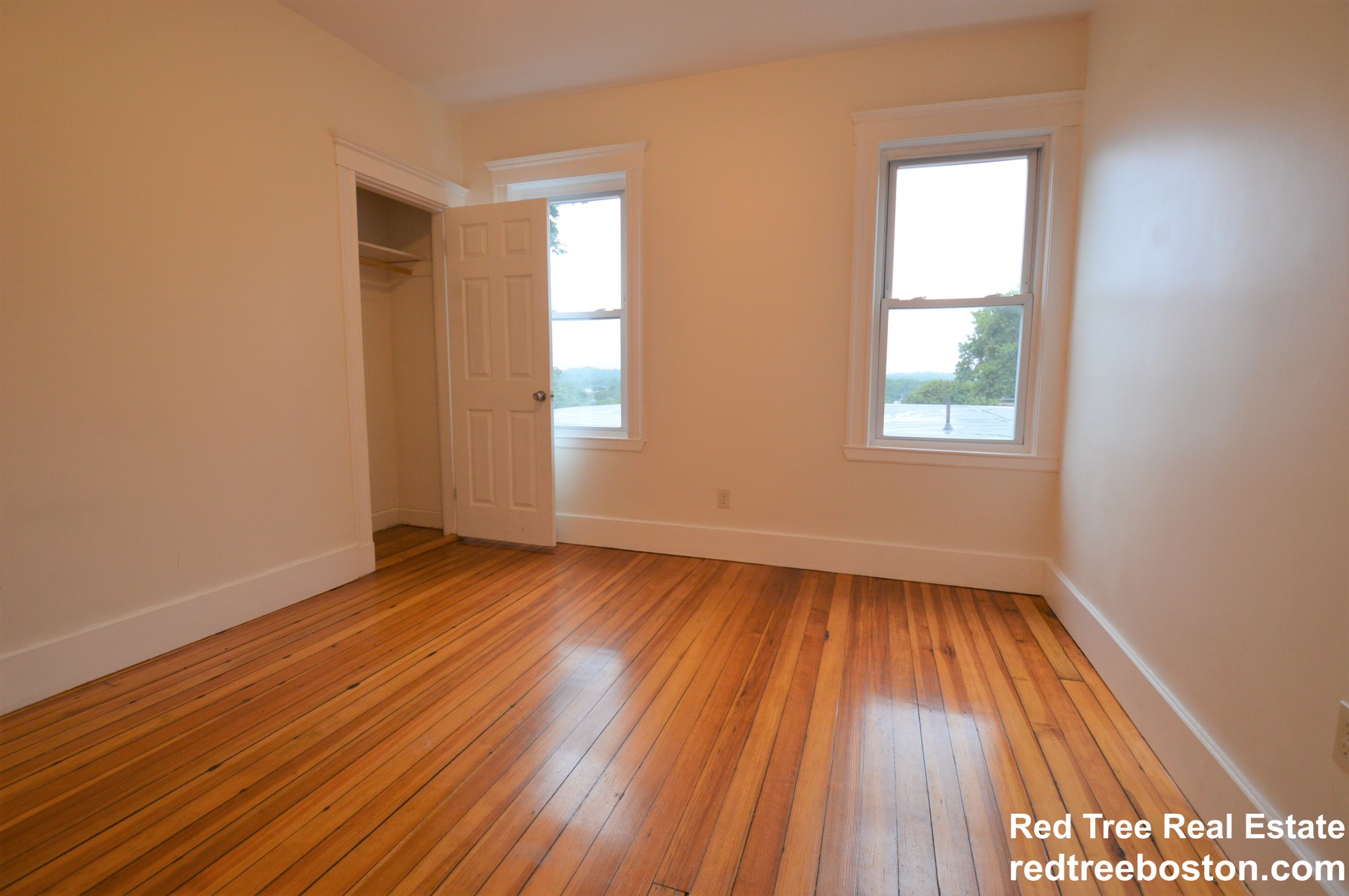 94 Montebello Rd, Jamaica Plain