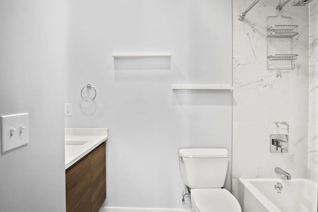 39 Lexington St, Eagle Hill