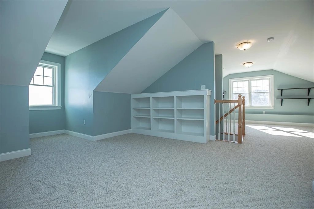 8 Summer Hill Circle, Arlington