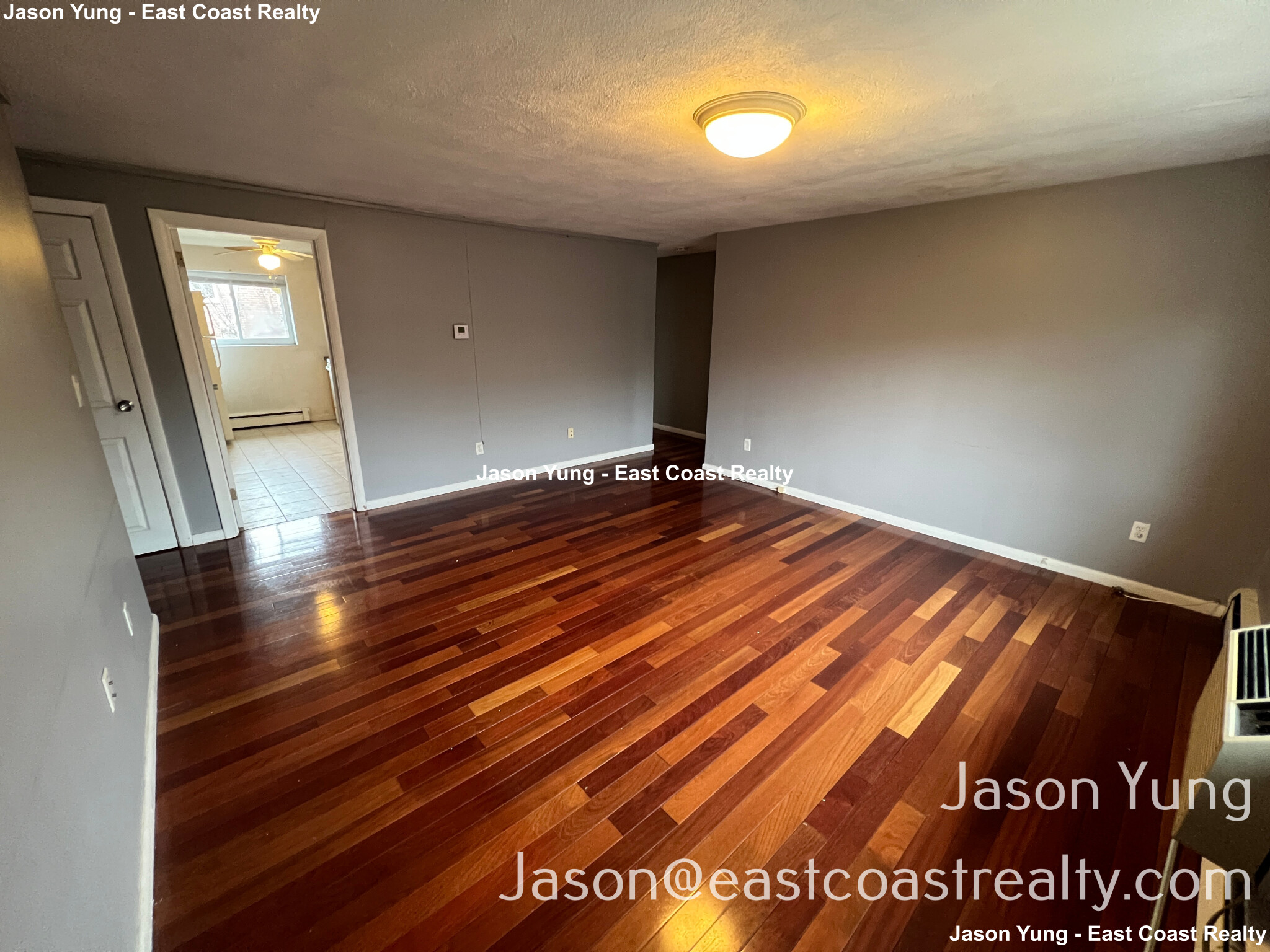 32 Bryon Rd, Chestnut Hill