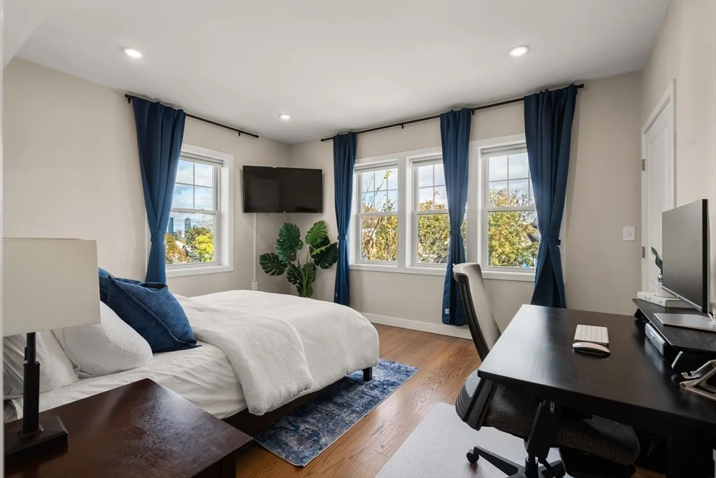 47 Sargent St, Roxbury