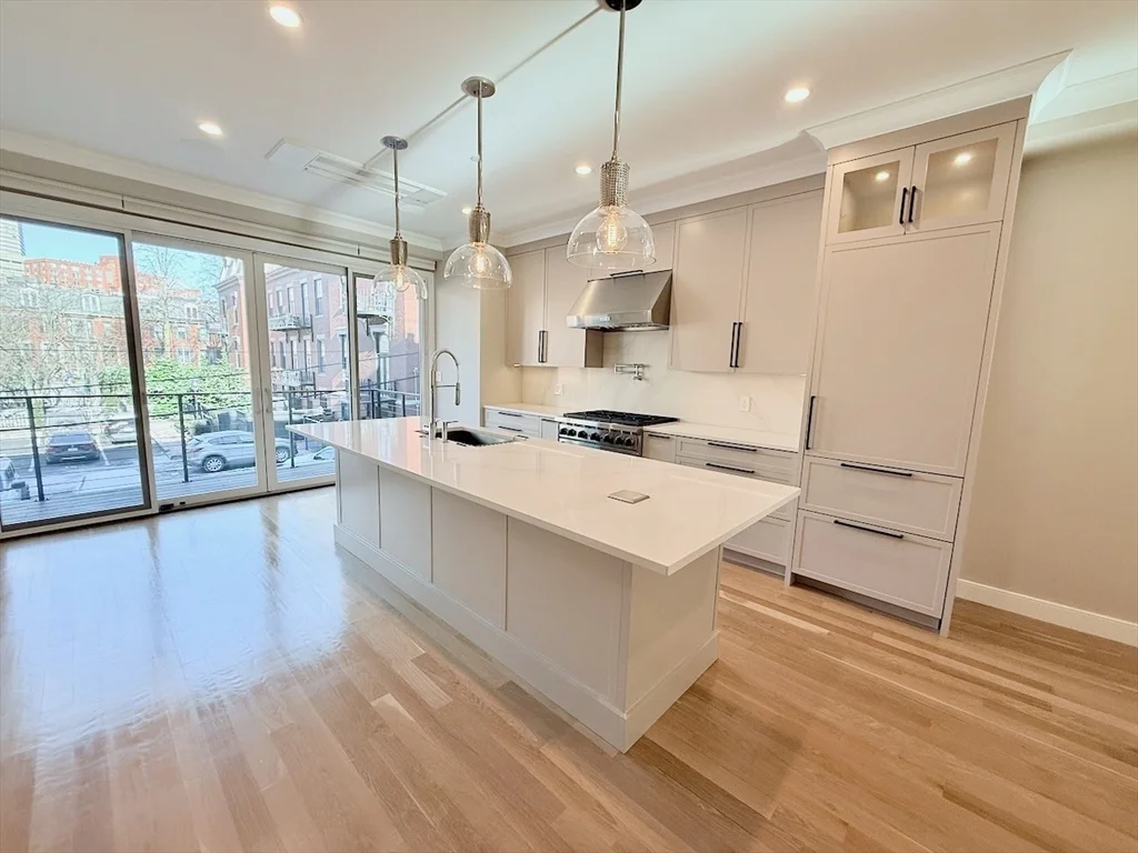 143 Warren Ave, South End