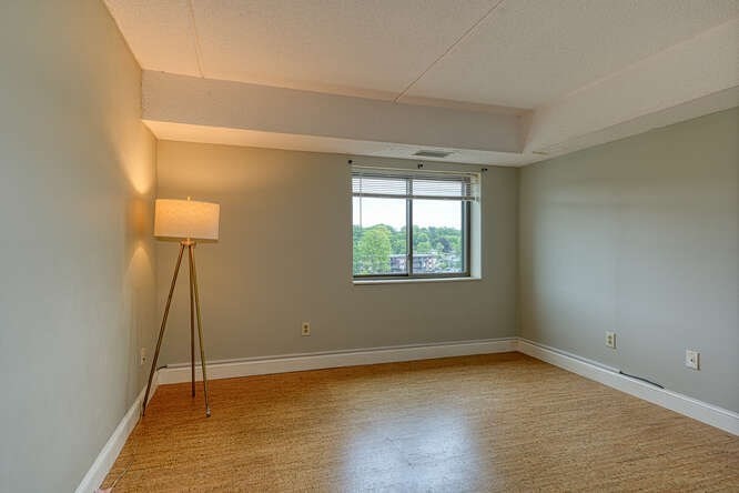 159 Main St, Stoneham