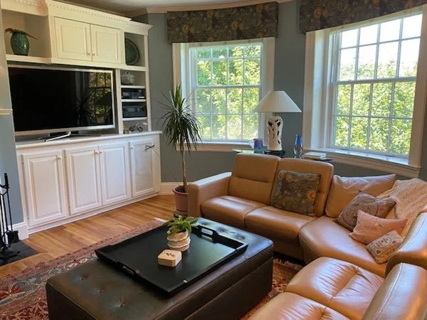 30 Dean Rd, Brookline Hills