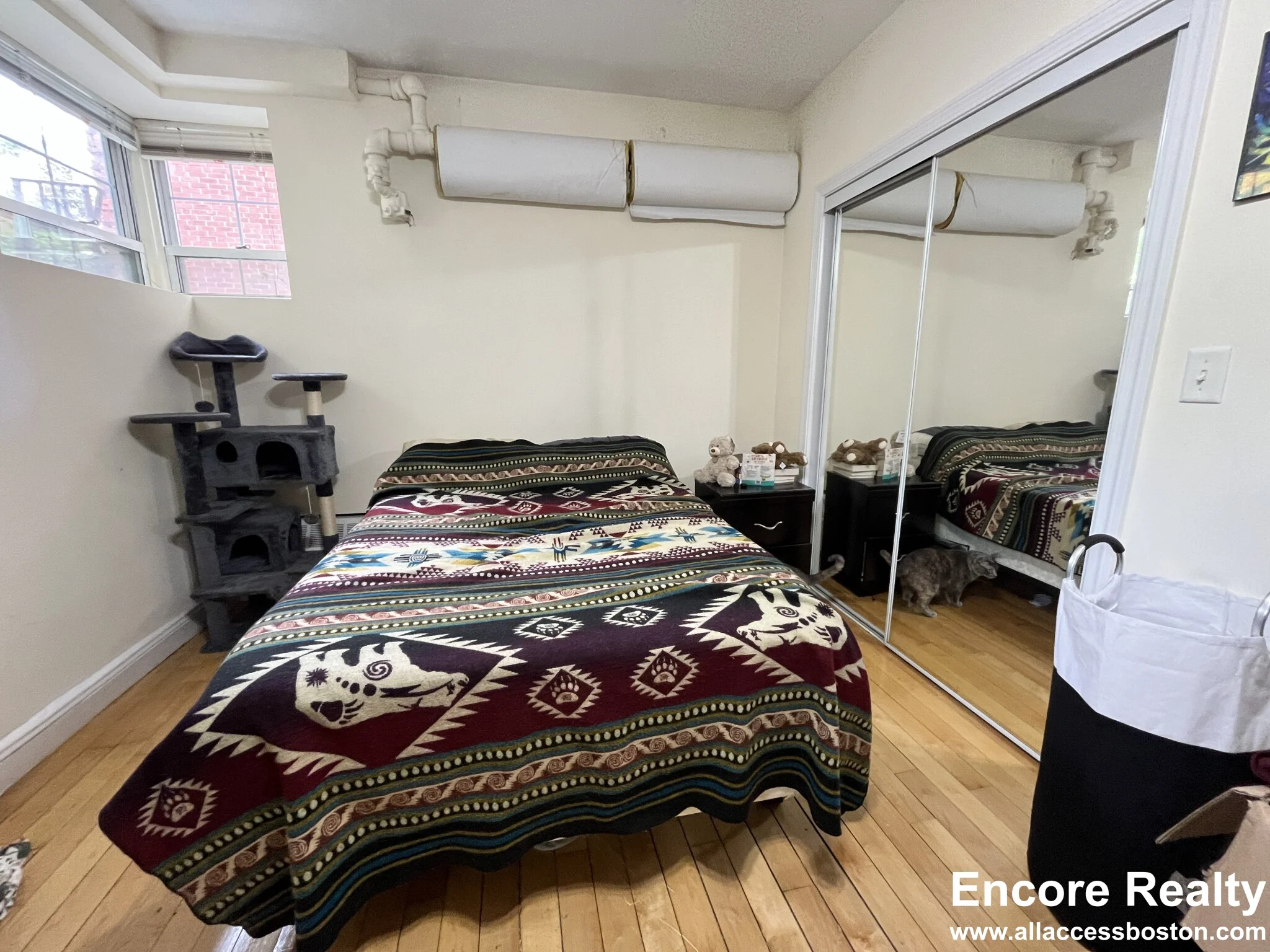 1555 Beacon St, Brookline