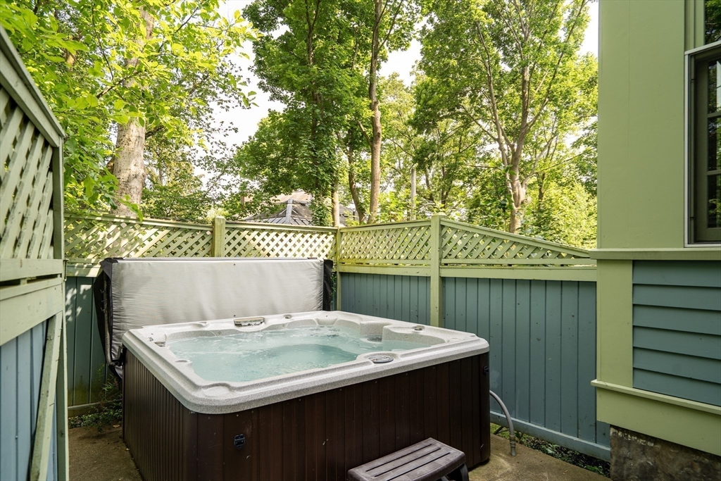 57 York Ter, Corey Hill