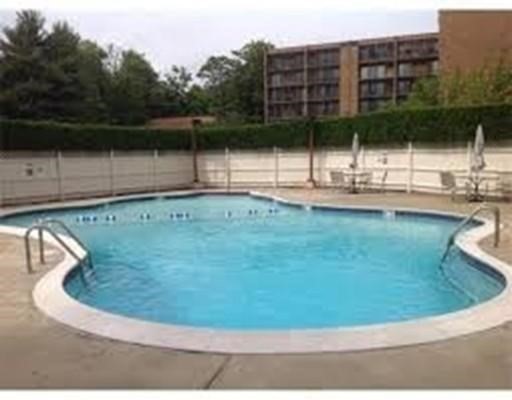 235 Winthrop St, Medford